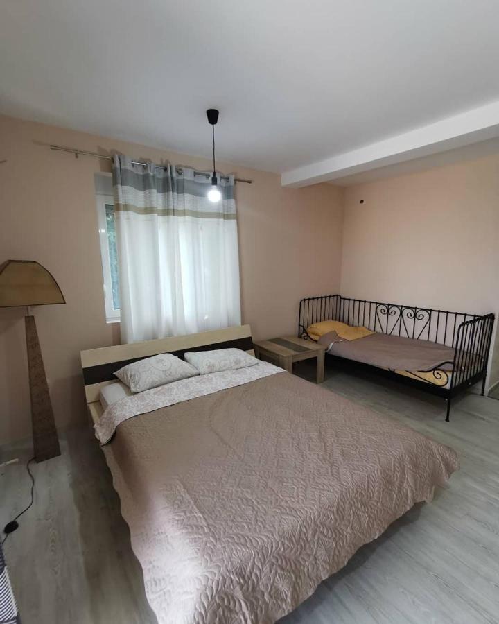 Holiday Home Kalicanin Бар Экстерьер фото